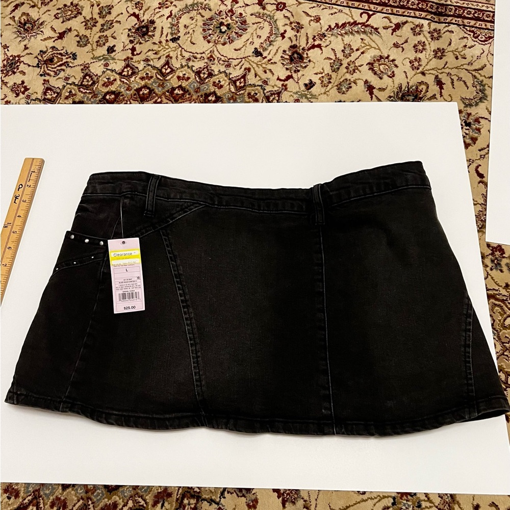 Wild Fable Women’s Black Wash Studded Denim Mini Skort Size L (NWT) - Picture 7 of 7